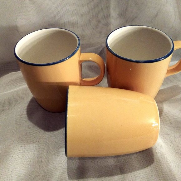 Nancy Calhoun Fusion Mugs in Honey Sapphire - Picture 8 of 11